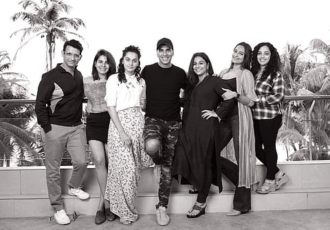 Akshay Kumar took to his Instagram page to share a picture announcing the star cast of the film. (Photo | Twitter)