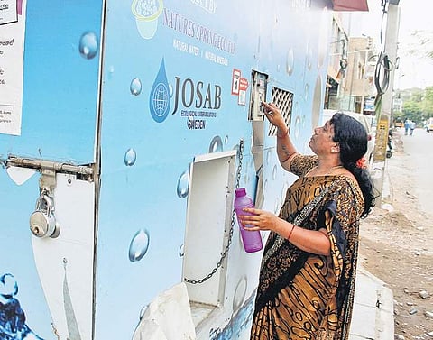A GHMC water ATM that is not functioning in Musheerabad  | Sathya Keerthi