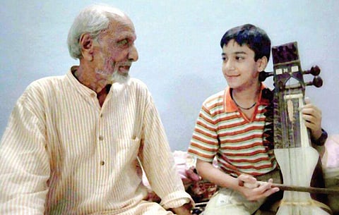 Sarangi exponent Ustad Sabri Khan with his grandson Nabeel Khan