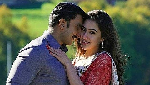 Ranveer Singh and  Sara Ali Khan in 'Simmba'. (Photo | YouTube Screengrab)
