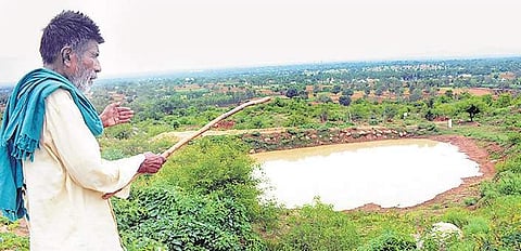 Octogenarian Kaamegowda was given Kannada Rajyotsava award recently for constructing 14 ponds at his Daasanadoddi village in Malavalli taluk | pandarinath b