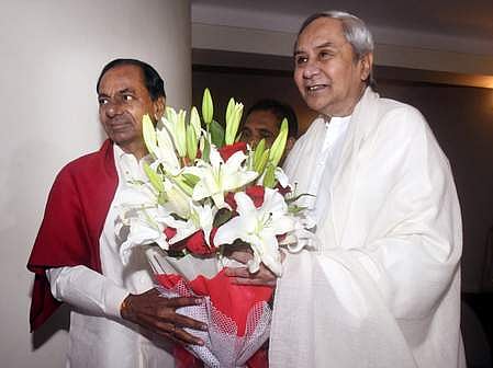 Chief Minister K.Chandrashekhar Rao met Chief Minister of Odisha Naveen Patnaik at Odisha CMs Residence in Bhubaneswar, on Sunday (Photo | EPS)