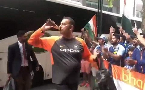 Ravi Shastri spotted drinking beer. (Photo | Twitter)