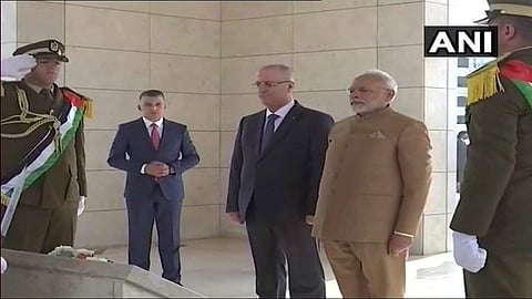 Prime Minister Narendra Modi lays wreath at Mausoleum of Late President Yasser Arafat in Ramallah. | ANI Twitter