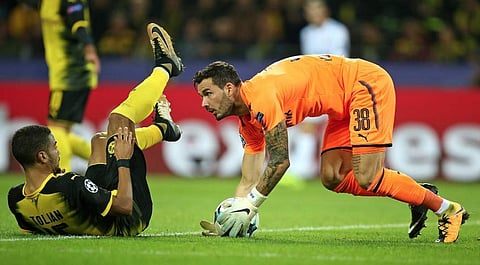 Goalkeeper Roman Burki is one among the Dortmund players who are struggling with form. (Photo | Roman Burki Twitter)