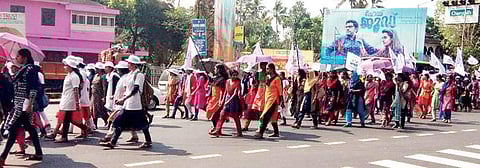 Nurses under the United Nurses Association taking out a march to the KVM Multi Speciality Hospital, Cherthala | EXPRESS
