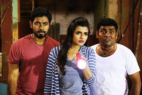 A still from Nagesh Thiraiyarangam