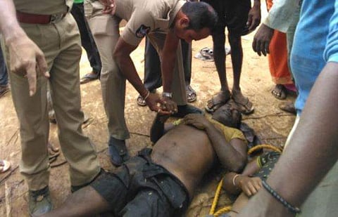 A worker was killed while cleaning a septic tank in Nakkapalli of Vishakapatnam district on Saturday. (EPS)