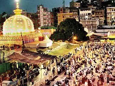 India denied visa to Pakistani devotees wanting to travel to Ajmer Sharif: Pak Minister