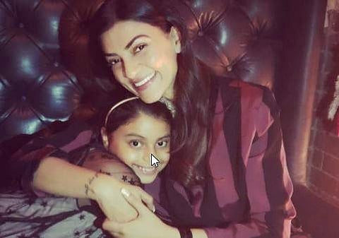 Sushmita Sen with her daughter Alisah. (Image Courtesy Twitter @thesushmitasen)