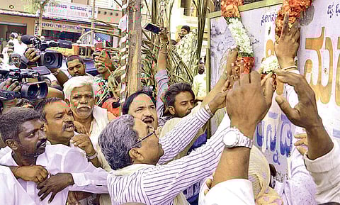 Chief Minister Siddaramaiah during his poll campaign in Chamundeshwari constituency on Thursday  | EPS
