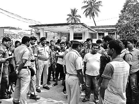 Locals stage dharna in front of CHC at Erasama | EPS