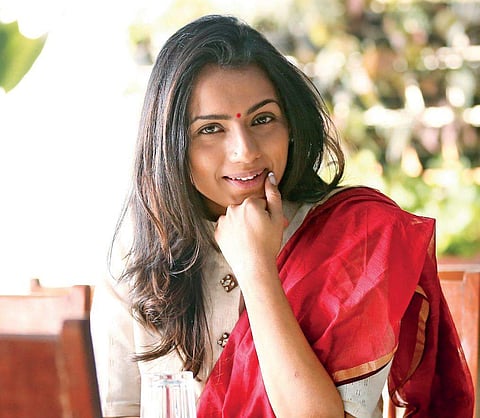 Sruthi Hariharan  on the sets of  Nathicharami