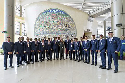 Army Chief Vipin Rawat pose with Army's sportsmen who won medals in the Commonwealth Games 2018 | PTI