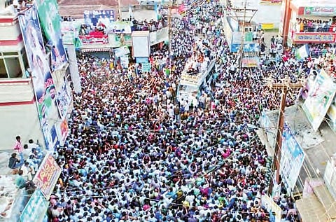 YSRC chief Y S Jaganmohan Reddy addresses a mammoth public gathering at Nuzvid in Krishna district on Saturday | EXPRESS
