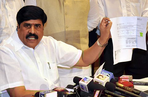 Former Karnataka Revenue Minister G Karunakara Reddy (File | EPS)