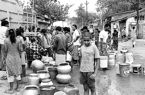 Odisha: Drop in ground water level mounts water crisis in Rourkela