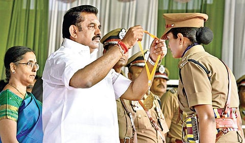 CM Edappadi K Palaniswami honouring S S Vinodhini, who won the Gold Medal for Rifle Shooting | Martin Louis