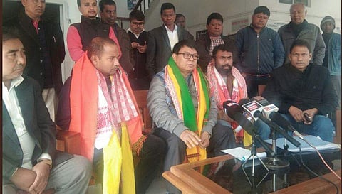 Assam Leader of the Opposition Debabrata Saikia (C) (Photo/Twiter)