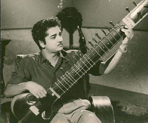 Malayalam Actor Prem Nazir in 'Irumanam Kalanthaal Thirumanam'. (Photo | Express Photo)