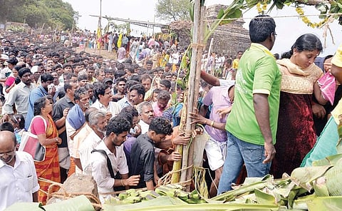 The heavy rush of devotees at the Mangaladevi temple| Vincent Pulickal