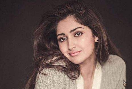 Sayyeshaa | Instagram