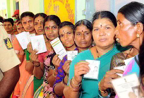 A total of 5.06 crore voters from across Karnataka exercised their franchise to elect a new government on May 13, 2018. (S Udayshankar | EPS)