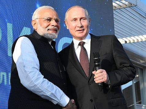 PM Modi leaves for home after informal summit with Putin
