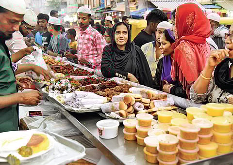 1. People try varieties of foods in Shivajinagar