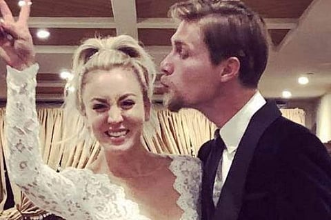 Kaley Cuoco with husband Karl Cook. (Photo: Twitter)