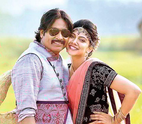 Vijay Sethupathi and Madonna Sebastian in Junga.