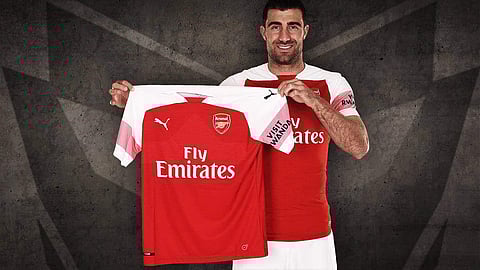Sokratis Papastathopoulos arrives from Borussia Dortmund, where he won two Bundesliga titles and one German Cup. (Photo | Arsenal Twitter)