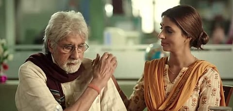 Bollywood actor Amitabh Bachchan with his daughter Shweta Bachchan in a grab of the TV commercial. (Photo | screengrab)