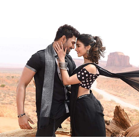 Bellamkonda Sreenivas, Pooja Hegde in Saakshyam.