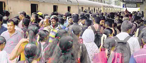 A sea of crowd waiting to get onboard an EMU train in Chennai | martin Louis