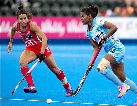 Indian women's hockey team produced a spirited performance to come back from a goal down and hold higher-ranked USA to a 1-1 draw (Photo | Twitter/@TheHockeyIndia)
