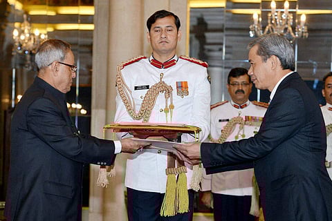 Ton SinhThanh, the then Ambassador-designate of Vietnam presenting his credential to the President Pranab Mukherjee at Rashtrapati Bhavan in New Delhi on 21st October, 2014. | (File | PTI)