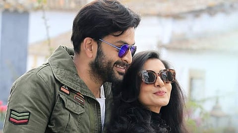 Prithviraj Sukumaran and Parvathy in Roshni Dinaker's 'My Story'.