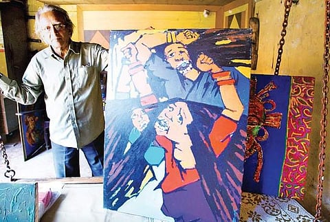 Vamona Navelcar with his artwork