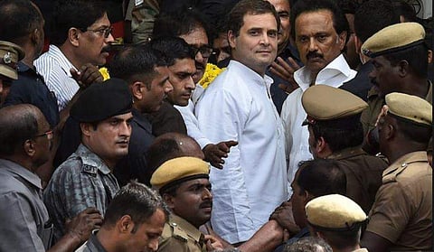 Congress chief Rahul Gandhi at DMK chief Karunanidhi's funeral (Photo | PTI)