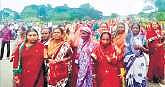 Land losers and displaced persons, under the banner of Jamihara Krushak Ekta Manch, stage demonstration in front of Paradip Refinery | Express