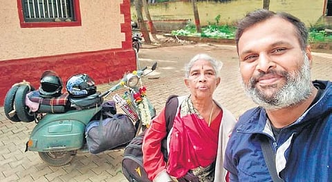 Krishna Kumar with his mother Choodarathna