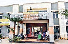 Maternity hospital that has one gynaecologist, no paediatrician
