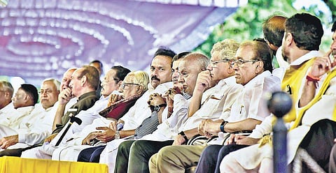 Leaders hail Karunanidhi as a true crusader of social justice