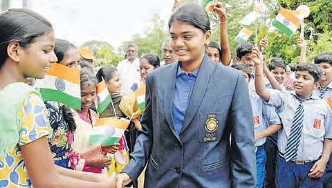 Jyothi Surekha, who was part of the Indian women’s compound archery team that won silver at the Asian Games, being welcomed at the event on Friday | Express