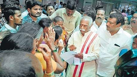 Ex-Union Minister Bandaru Dattatreya visits Sunshine Hospital to meet patients on Wednesday | EXPRESS