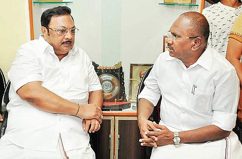 M K Alagiri interacting with Sellur K Raju at Sellur in Madurai on Thursday | k k sundar