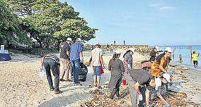 Cusat students and faculty join hands for coastal cleaning