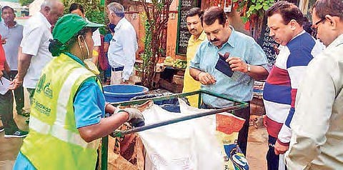 Chandigarh deputy mayor Vinod Agarwal with other corporators at vermicompost plant run by VMC