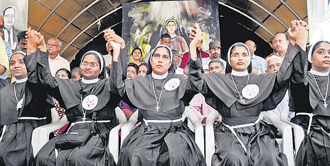 The nuns who were staging the protest in Kochi demanding the arrest of Jalandhar Bishop Franco Mulakkal, accused of raping a nun, during the concluding ceremony of the agitation. The 15-day-long strike ended on Saturday after the arrest of the bishop on F